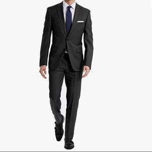 Zara Man Navy Blue Suit size 30 - worn once!!